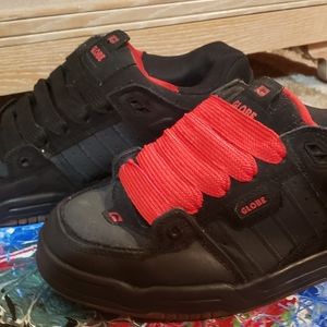 Globe fusion size 12